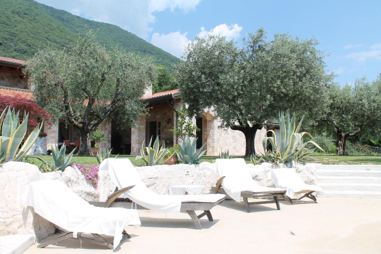 B&B Le Agavi Borso del Grappa Bagian luar foto